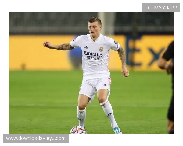 瓦伦西亚球员丹朱马本赛季参与4球,状态回升 瓦伦西亚球员丹朱马本赛季参与4球,状态回升