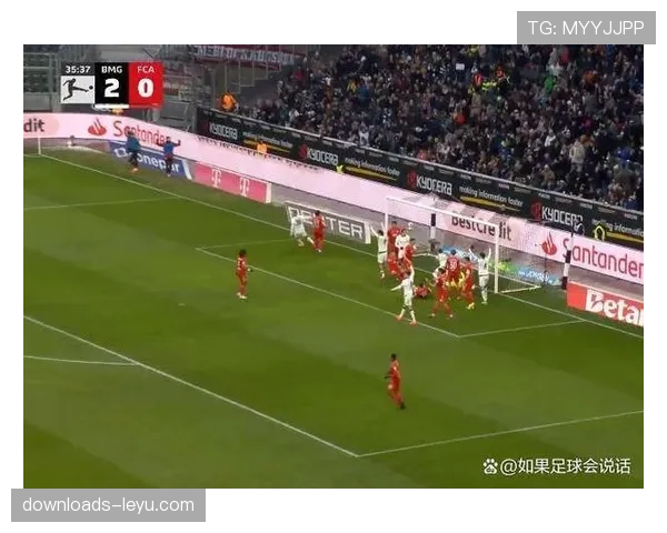 从门将到英雄:记录奥格斯堡门将库贝克单场扑出两粒点球